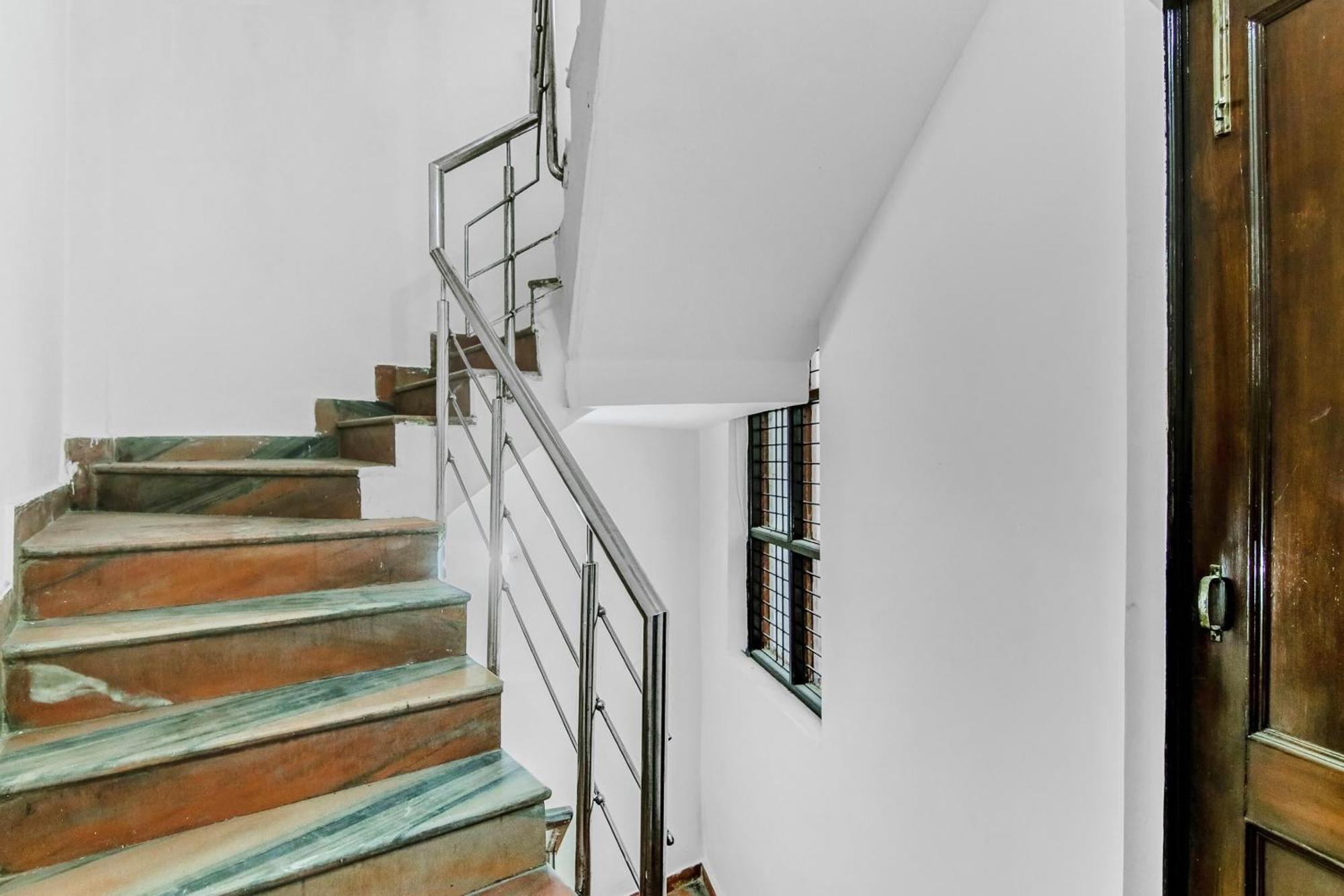 Hotel O Orlov Νόιντα Εξωτερικό φωτογραφία